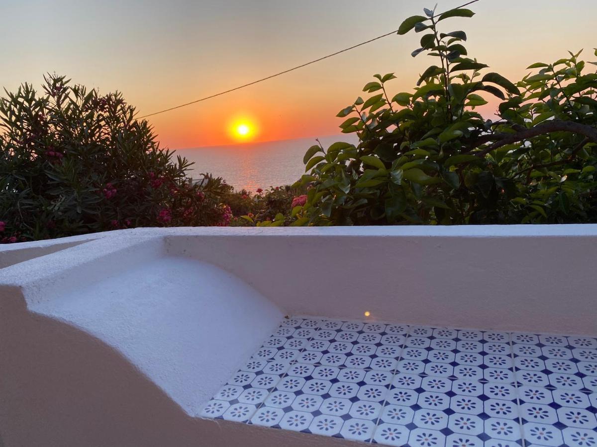 Casa Vacanze Lino E Iolanda Villa Pollara Exterior foto